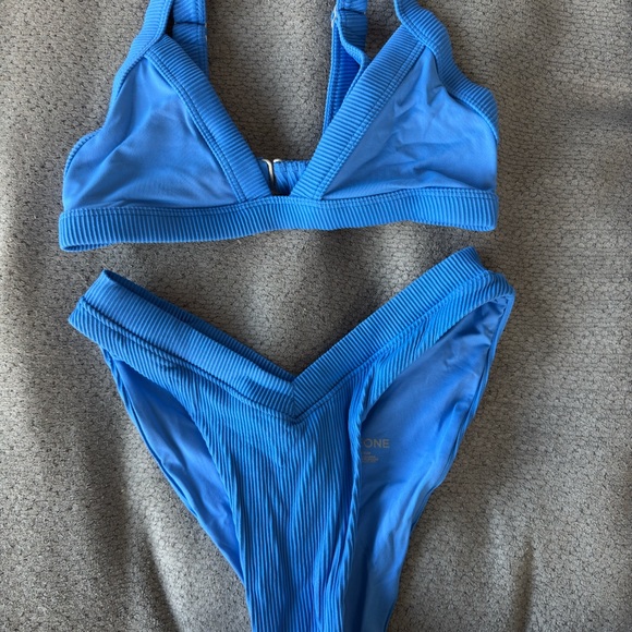 OneOne Swim Bikini Set - Picture 4 of 5